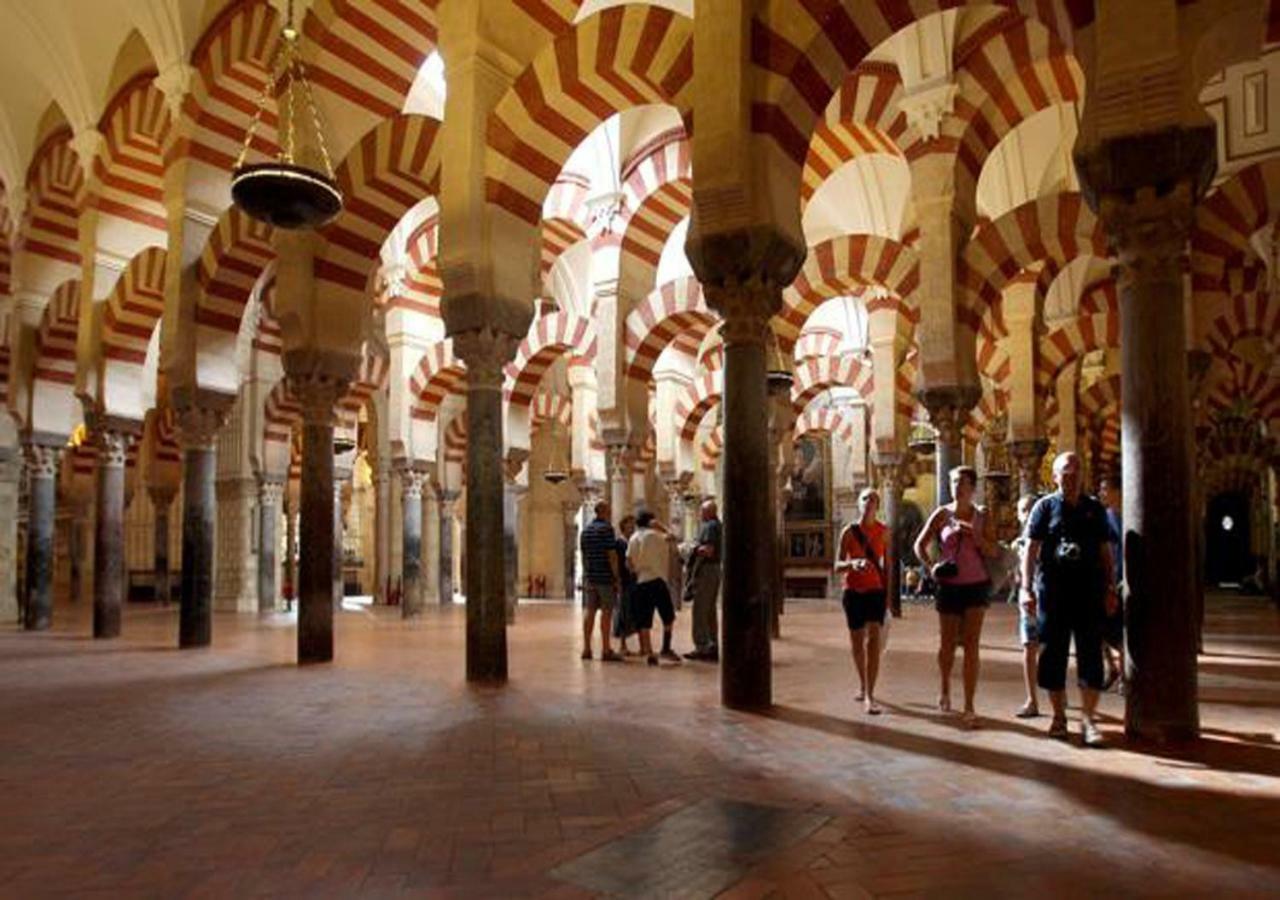 *new* Cerca De La Mezquita * Córdova